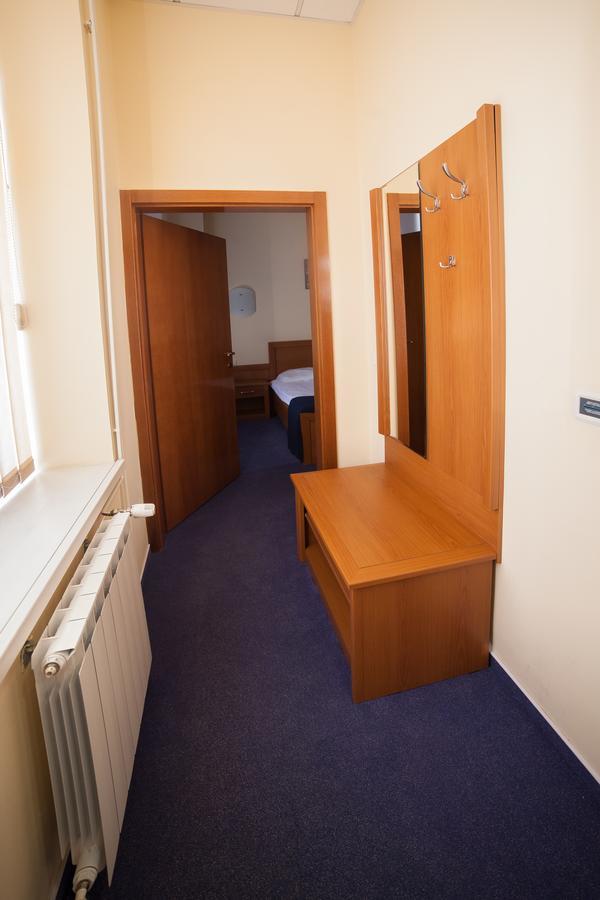 Hotel Pakrac Екстериор снимка