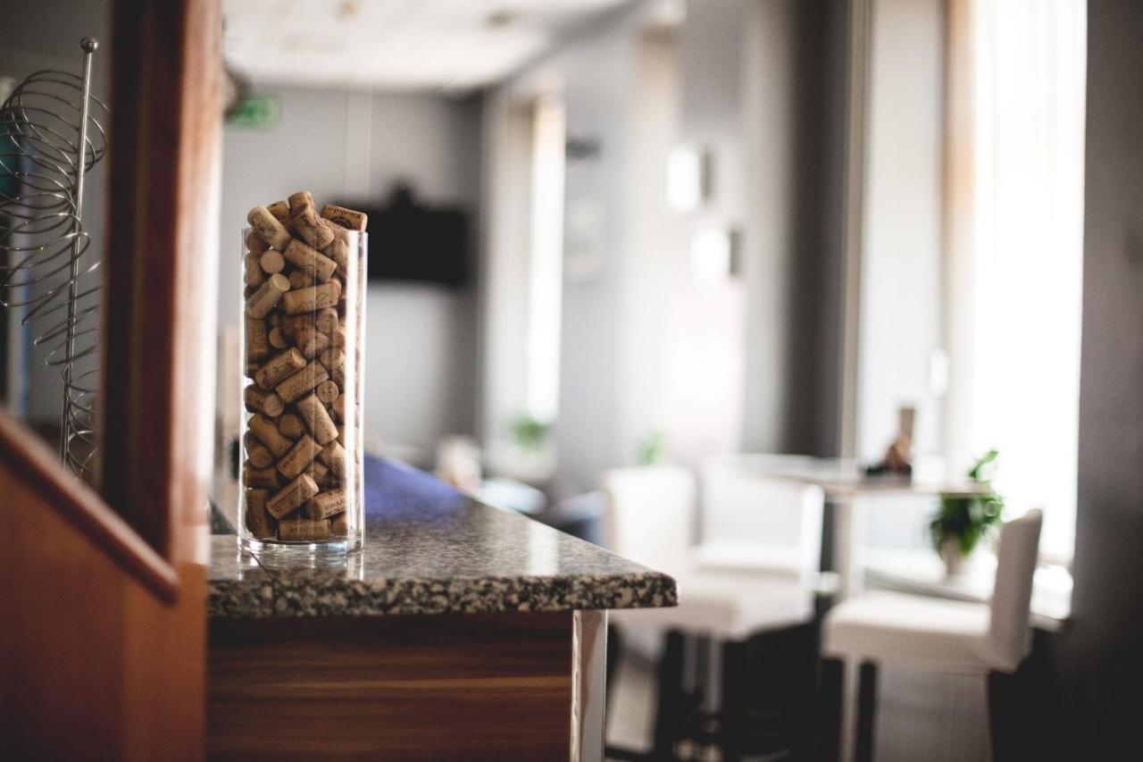 Hotel Pakrac Екстериор снимка