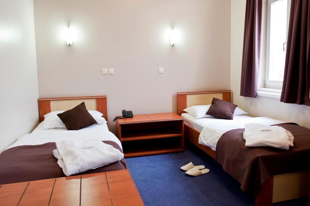 Hotel Pakrac Екстериор снимка